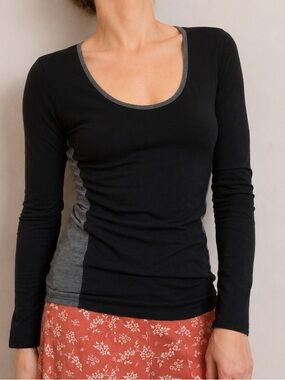 PattyBoutik Black & Gray Colorblock Long Sleeve Top – Medium